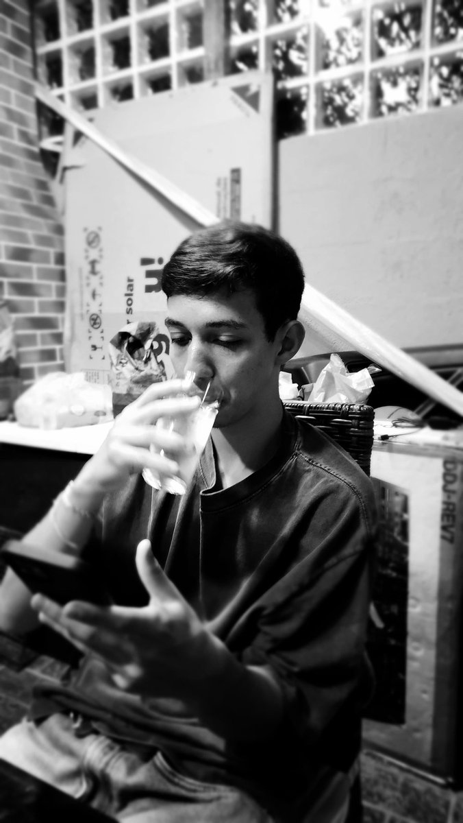 Enzolps7's tweet photo. Luto #luto  irmão de outra mãe https://t.co/UmK0UyrvrG