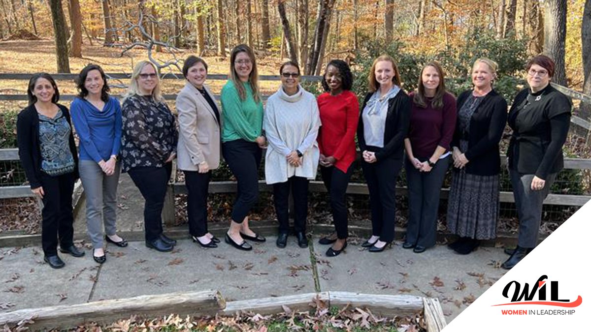 DCLItweets's tweet image. As we continue to celebrate #WomensHistoryMonth, we want to give our Women in Leadership group a shout out. We&apos;re proud of the program we&apos;ve built and how it empowers the women at DCLI to make history in the intermodal industry. 

#WomenInLeadership #DCLI #MakingHistory
