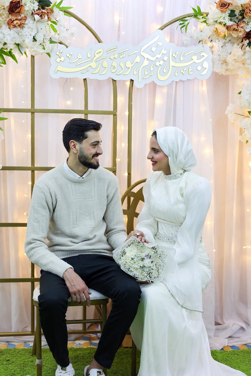 قبلت بها ورضيت بها واخترتها من بعد الله ملجأ دائما أنيسة للروح ورفيقة للقلب وحبيبة للفؤاد
اللهم بارك لنا فيما أعطيتنا يارب♥️♥️♥️