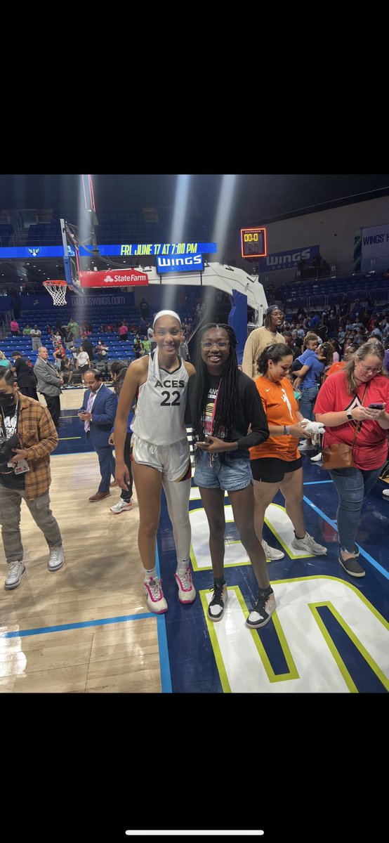 Hayden_hearst's tweet image. Super excited to rock my @_ajawilson22  A Ones!!!! Not sure how my parents got them early but…🙏🏾🙏🏾🙏🏾 #favoriteplayer