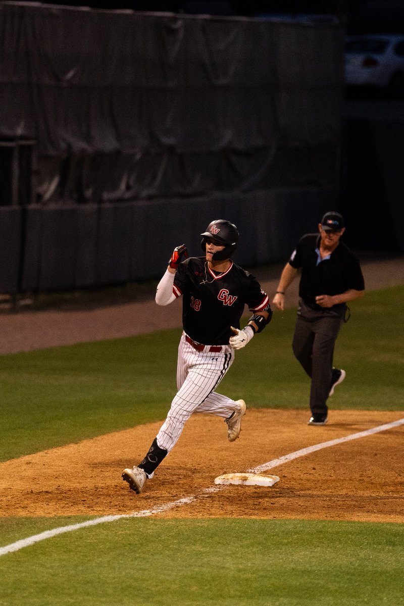 In case you were wondering, Matthew Ilgenfritz just put a dent in the moon.

2 run bomb, and second homer of the day for matty