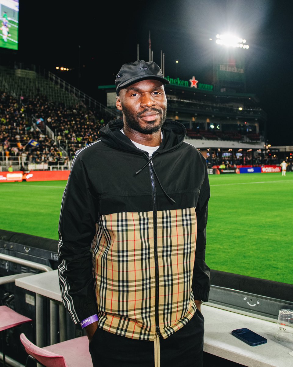 Always good to see you, <a href="/chrisbenteke/">Christian Benteke</a> 💛🖤
