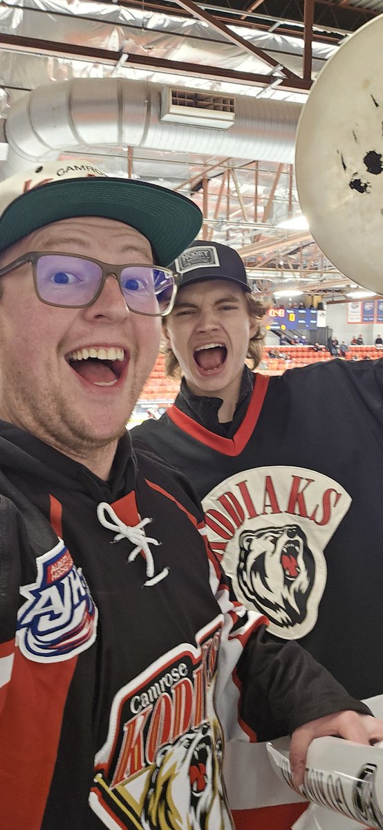 New Country 98.1 (@newcountry981) on Twitter photo Hello Calgary we are here to disturb the peace. Go Kods!!!! #JoinTheHunt #DefendTheDen <a href="/ScottMitchellFM/">Scott Mitchell🎙</a> Hello Calgary we are here to disturb the peace. Go Kods!!!! #JoinTheHunt #DefendTheDen <a href="/ScottMitchellFM/">Scott Mitchell🎙</a>