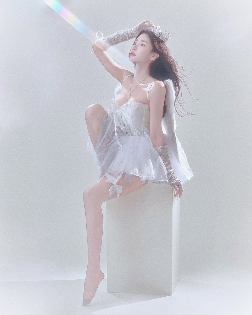 夢幻童話の中の主人公のよう。
夢の中の翼、軽くて美しい。
服装も快適。