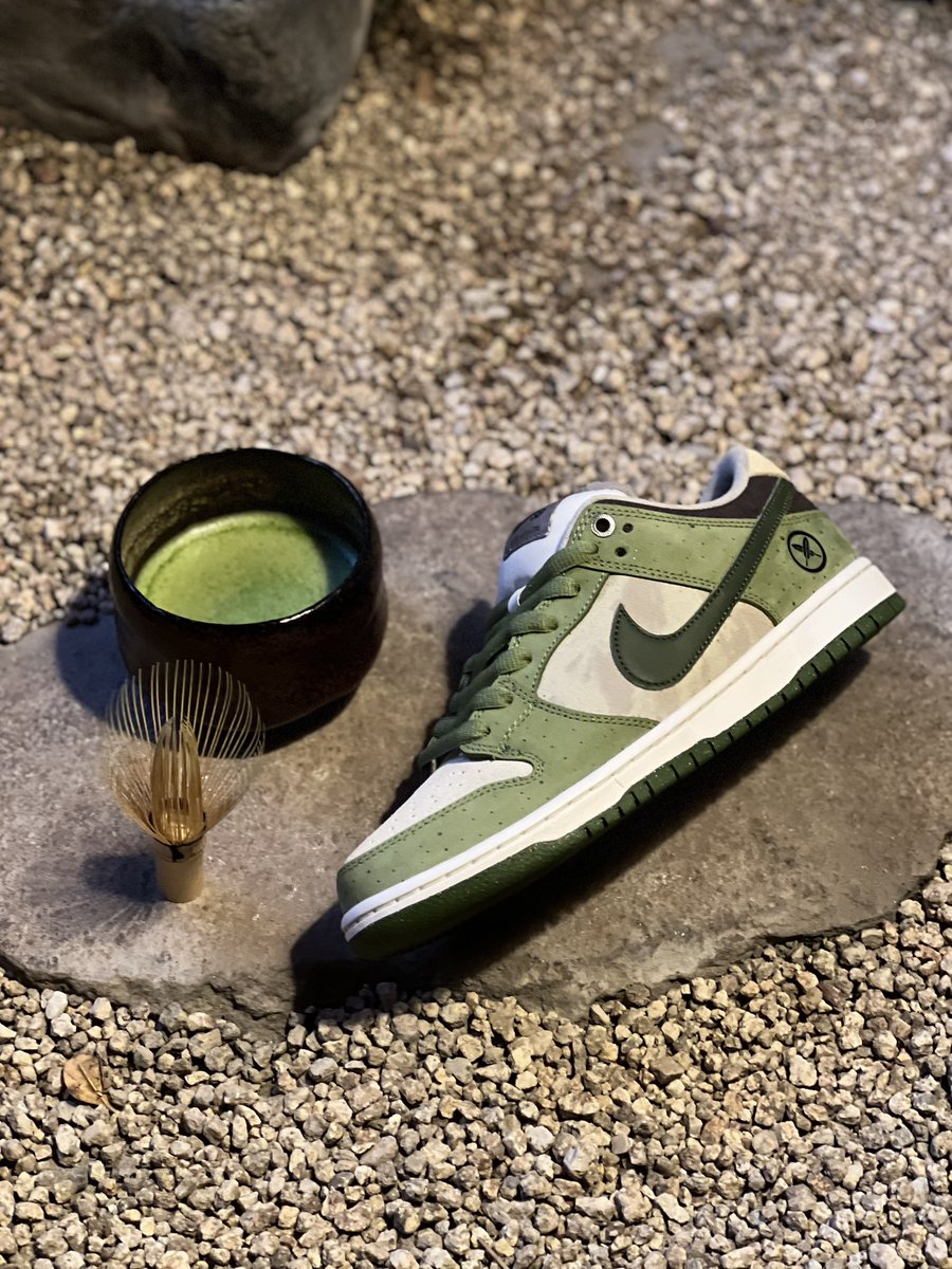 instant_skate's tweet photo. 4月3日(木)発売
Yuto Horigome x Nike SB Dunk Low Pro QS

「茶道」から着想を得た、堀米雄斗のシグネチャーDunk第2弾が登場。

日本の伝統文化とスケートカルチャーが自然に溶け合った、特別なDunkに仕上がっています。

販売方法については、プロフィールリンク先のブログをご確認ください。 https://t.co/pMIr7V9cOg