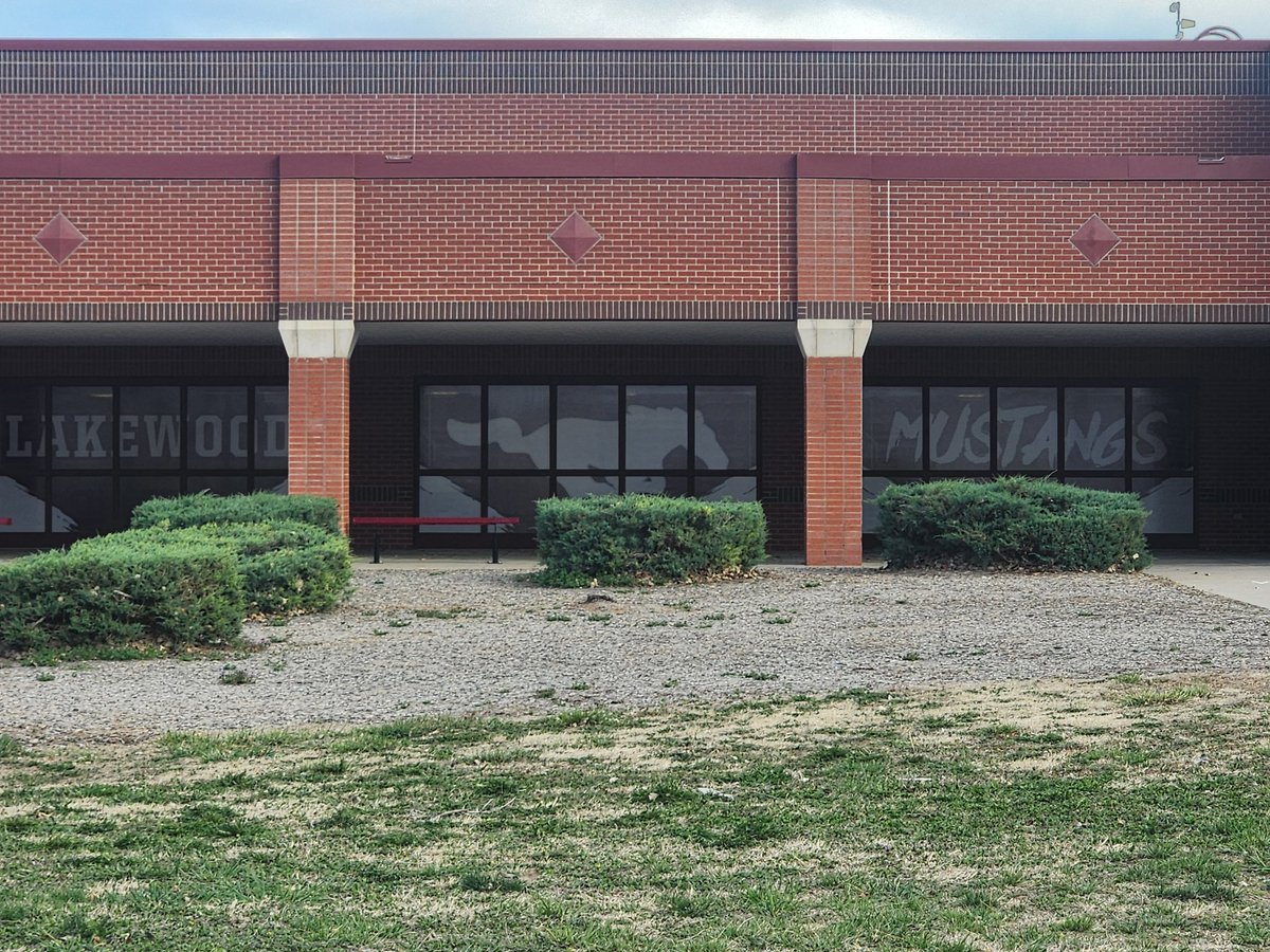 Finished.....Proud of how this project turned out. It's always a great day to be a MUSTANG! (BIG THANK YOU to our LMS PTO for partnering with us and our head of building operations Mr. Owen for installation.) <a href="/USD305/">SalinaPublicSchools</a> <a href="/LMS_Mustangs/">Lakewood Middle</a>