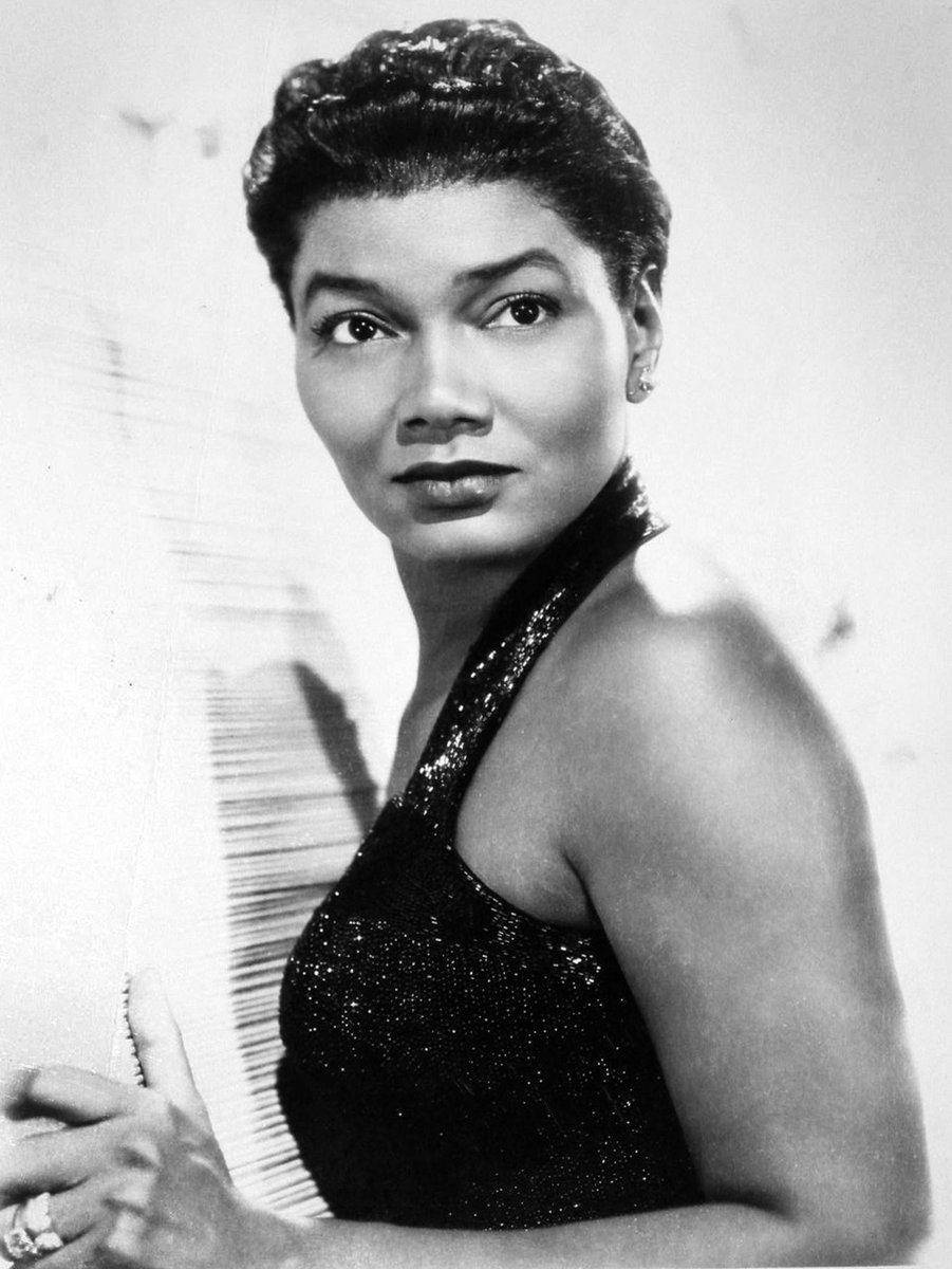 AfroUniverse1's tweet photo. TODAYβS AFRO BIRTHDAYS ! SINGER/ACTRESS, PEARL BAILEY ! NBA PLAYER, WALT FRAZIER ! NFL PLAYER, EARL CAMPBELL ! NFL PLAYER, JUSTIN TUCK !
#PearlBailey
#WaltFrazier
#BlackHistory https://t.co/2LR4LTNFaI