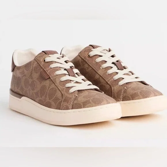 DealsHubz's tweet image. COACH Lowline Luxe Signature Low Top Leather Sneaker All Over Logo Tan Sz 9.5 for $129

sovrn.co/1plwhua

#Lowline #Luxe #Leather