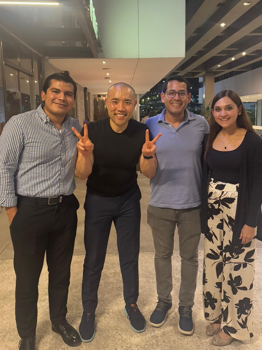 Lymphoma docs are the best hematologists! Had a blast interchanging experiences and learning from our deluxe visits in Monterrey 🤩
