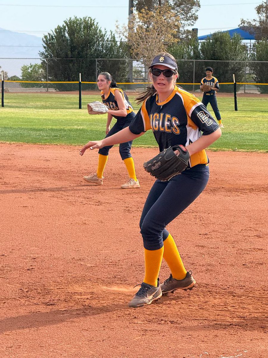 boulder_hs's tweet photo. Eagles JV Softball crushes Clark 🦅 🥎 21-6 #bchs41 #bchssoftball https://t.co/mAR50cNycK