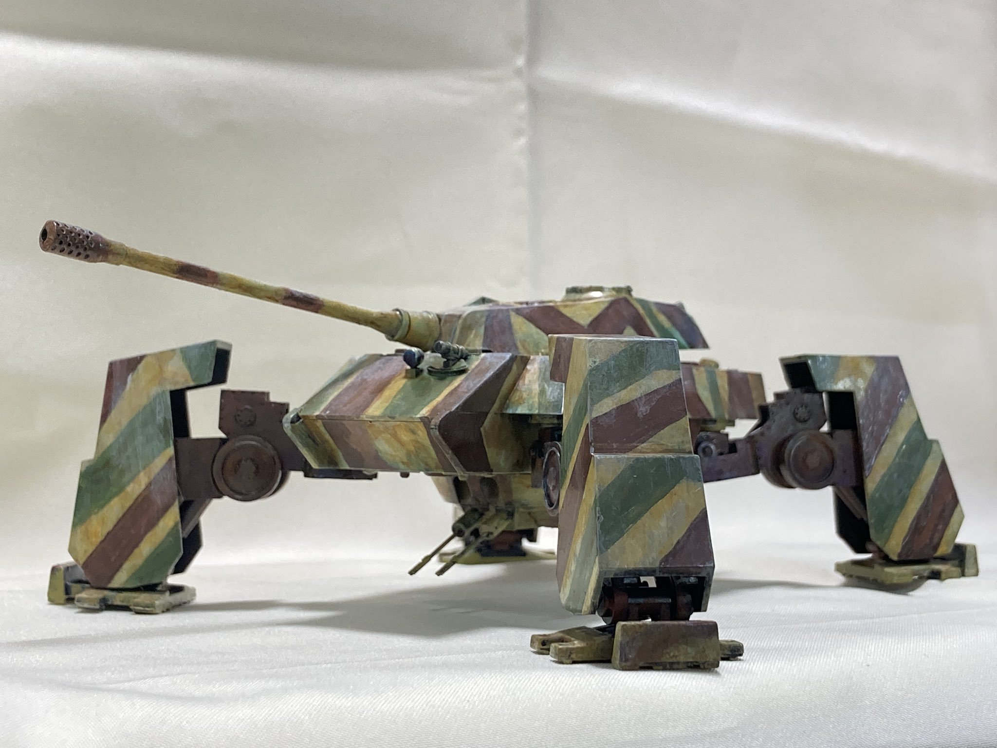 プラモデル 塗装済完成品 ロケットモデルズ 多脚戦車（ロケット