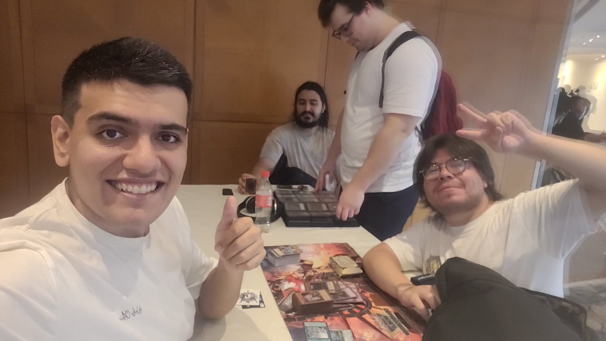 se logró mover el void (<a href="/FallingtoVoid/">Void</a>) vs. tomatemístico del <a href="/PlayRuneterra/">Legends of Runeterra</a> a la vida real en el ycs buenos aires cc <a href="/OneTurnKillClub/">𝗛𝗘𝗥𝗔𝗟𝗗𝗢𝗦</a>