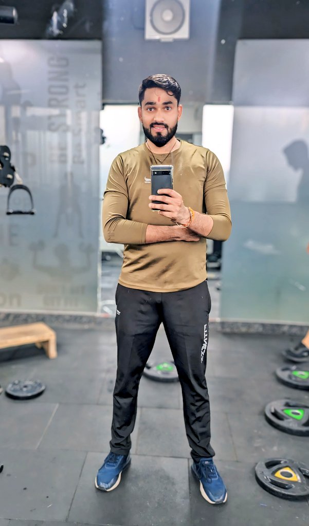 अपने शरीर का ख्याल रखें,
 यह एकमात्र स्थान है जहाँ आपको रहना है।

सुप्रभात आपका दिन मंगलमय हो 🙏🙏 
🌼Happy morning X family 🌿♥️