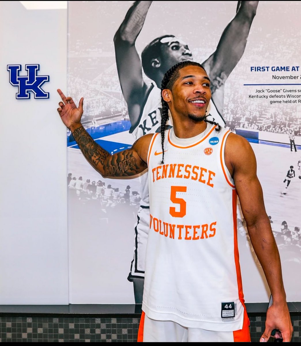 AngryVille's tweet image. This is legendary now.