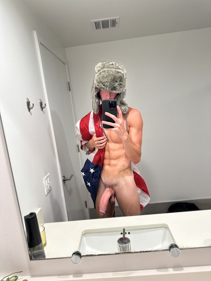 magatoronto's tweet photo. Friday night fun night 🇺🇸🇺🇸🇺🇸🇺🇸🇺🇸🇺🇸🇺🇸🇺🇸 #MAGA #MakeAmericaGreatAgain #muscle #gaypatriot #whitecock #wlm #bigwhitecock #teamcut #circumcised #gayforTrump #cutcock #bwc #wp #gayrepublican #bigcock #circumsexual #teamhelmet #gayconservative #americancock https://t.co/0IOlyQZGVW