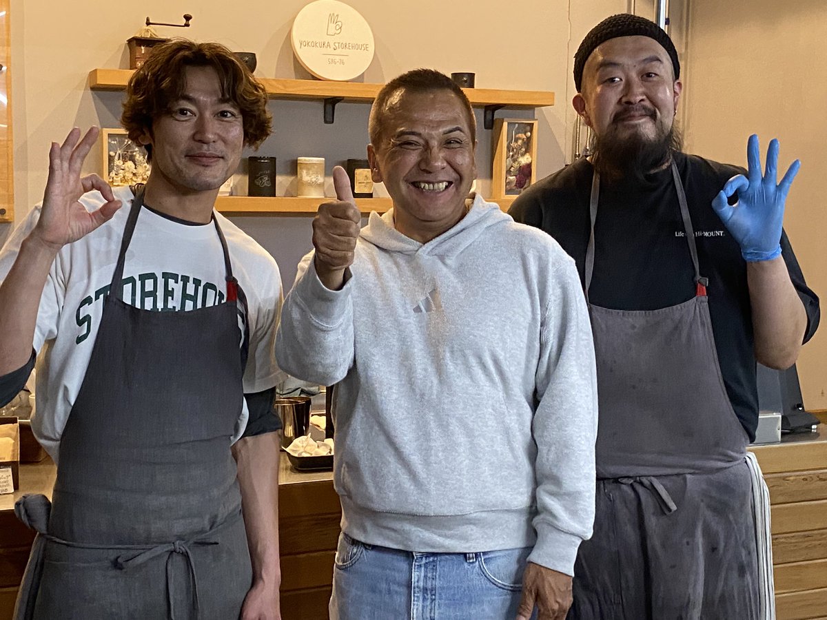 oudouyakashiwa's tweet photo. つけ麺博1位になった
ヨコクラストアハウスさん
青森軍団と食べてきました
さすがの1位
初めて食べた昆布水つけ麺
国産小麦を使った独特の麺
改めてラーメンの世界は
凄いなと感動しました
30日イベントはひらこ屋
さんよりプレゼントも用意してあります
いいねとリツイートで宣伝よろしくお願いします https://t.co/cC6zMMFeem