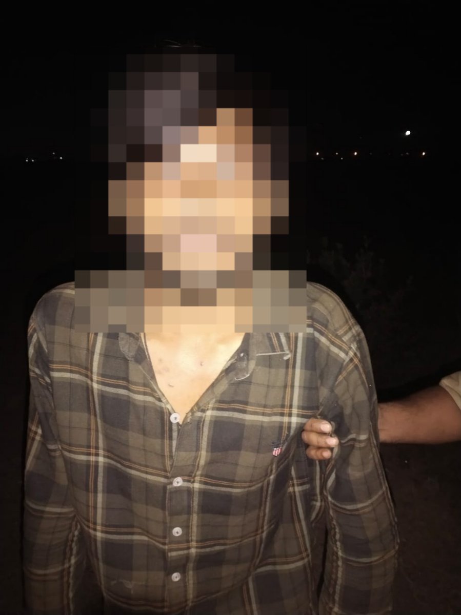 ghaziabadpolice's tweet photo. #PoliceCommissionerateGhaziabad
#CrackdownGhaziabad

थाना ट्रॉनिका सिटी पुलिस टीम द्वारा मुठभेड़ के दौरान 02 घायल सहित कुल 04 अभियुक्त गिरफ्तार, कब्जे से लूट के 10 मोबाइल फोन, दो चोरी की गई मोटरसाइकिल, 02 तमंचा .315 बोर व खोखा कारतूस बरामद ।
बाइट~श्री सिद्धार्थ गौतम, सहायक पुलिस आयुक्त लोनी ।
@Uppolice