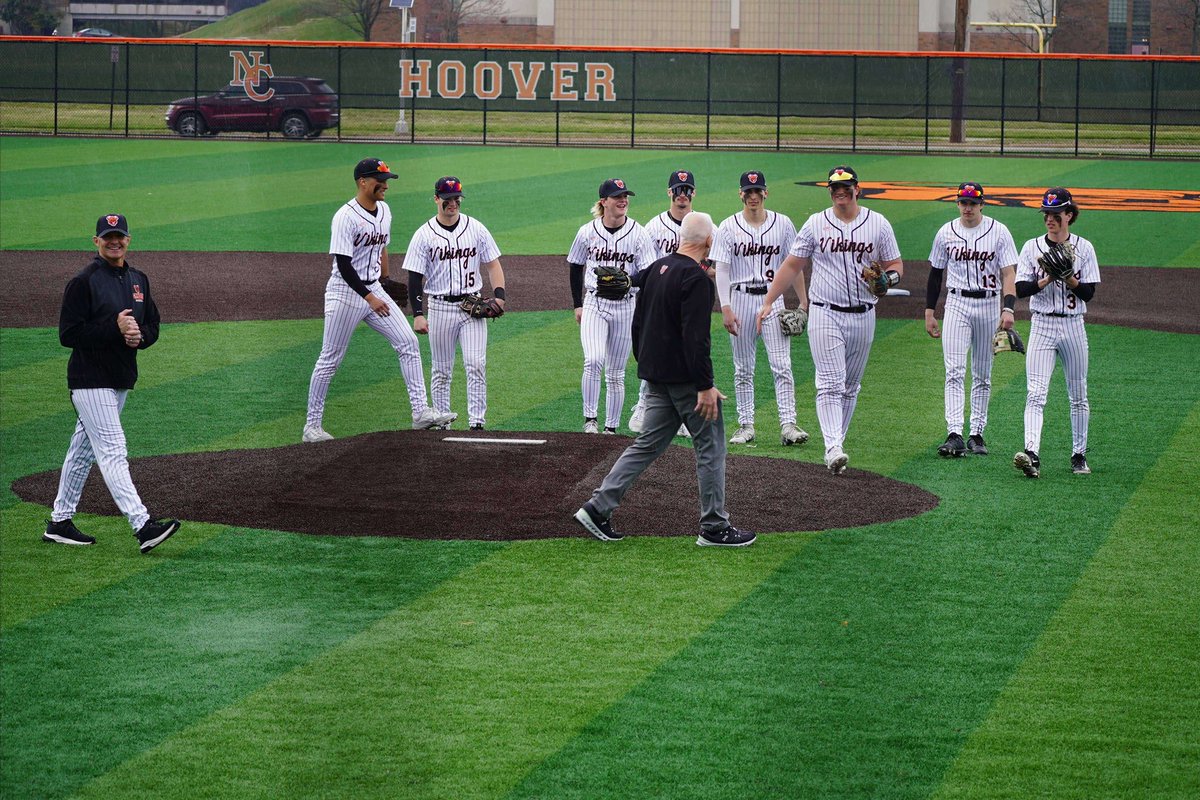 1st Pitch ✅
1st WIN ✅

Hoover - 8
Boardman - 1

🟠⚫️⚾️🏆