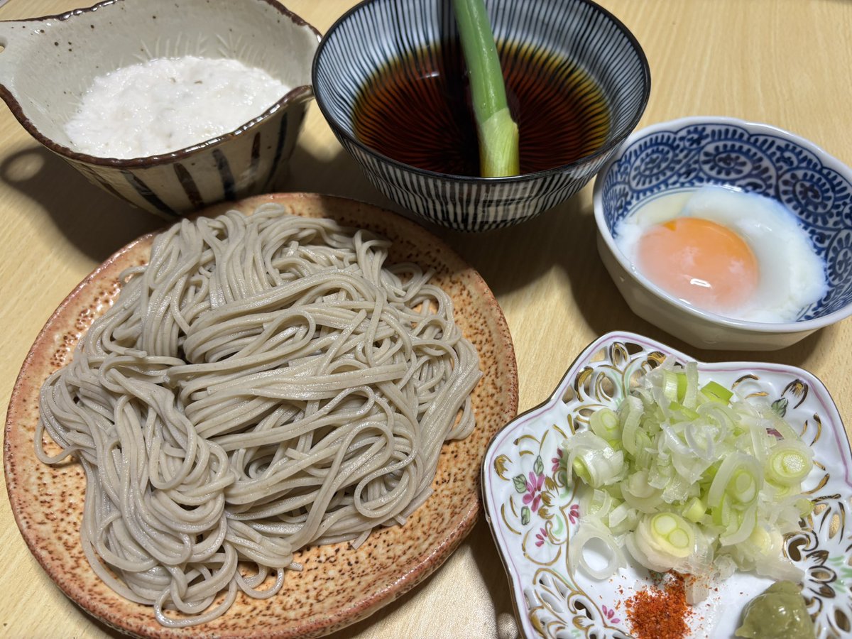 d2644's tweet photo. Lunch♪とろろ蕎麦作ってみた😋🥰 https://t.co/KPPjm2F8De