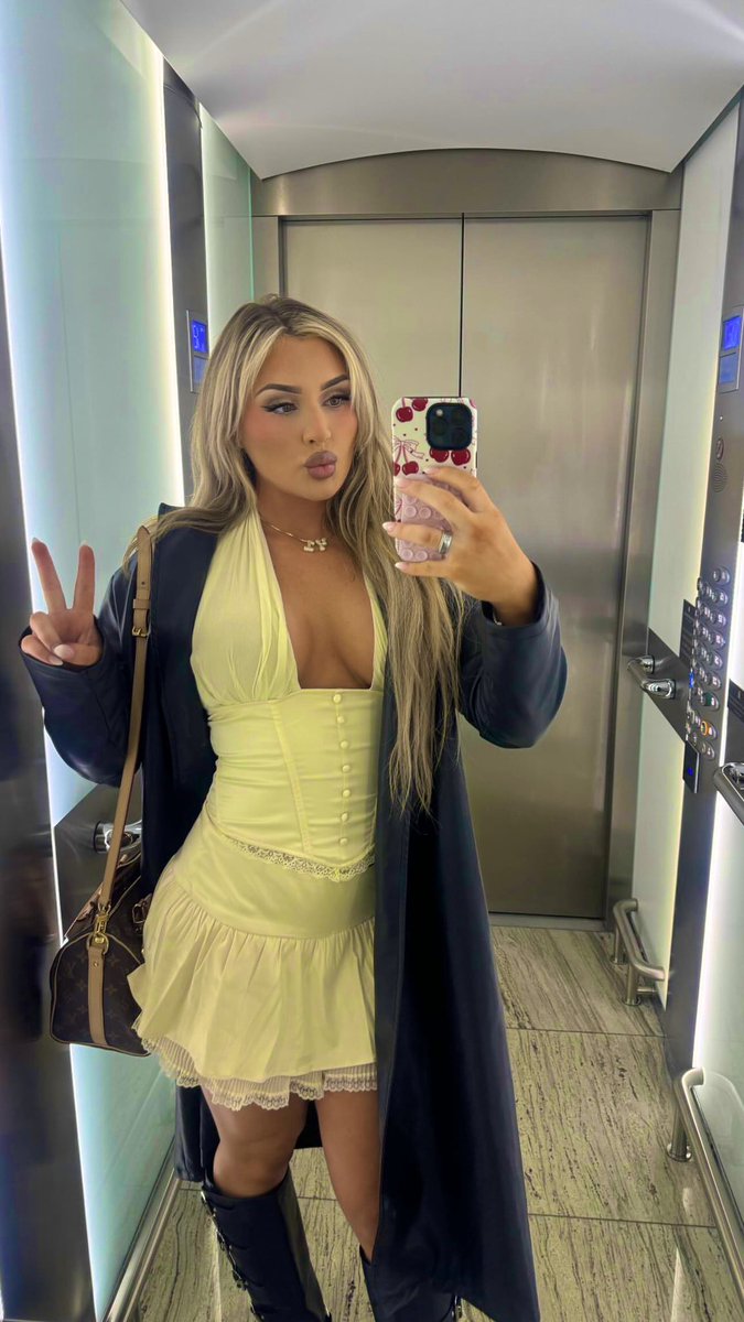 London tweet media