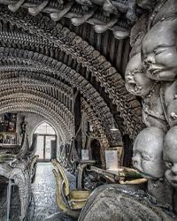 TheDirector_BHH's tweet photo. The faces of THE ROOM’s Twin Victims were (possibly — probably?) inspired by artist H.R. Giger. #silenthill #SilentHill2Remake @SilentHill #hrgiger https://t.co/ShrY1o0Uc4