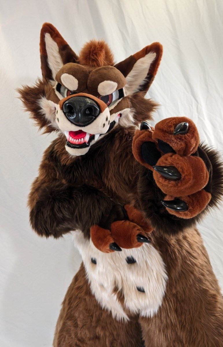 MoreFurLess's tweet photo. Uh oh, looks like he picked you 🫵

#FursuitFriday https://t.co/Gi4d6MNec9
