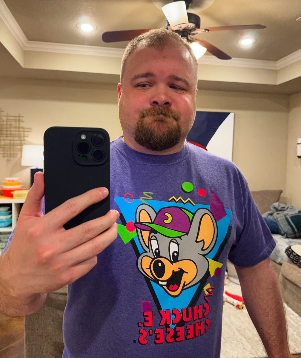 Don’t mind my goofy ass shirt but I’m trying out a goatee this week 🙃