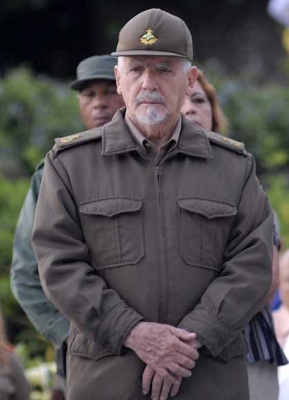 Muchas felicidades al Comandante de la Revolución Ramiro Valdés en el 67 aniversario de su ascenso a Comandante en la Sierra Maestra.  ¡Un fuerte abrazo! #CubaViveEnSuHistoria