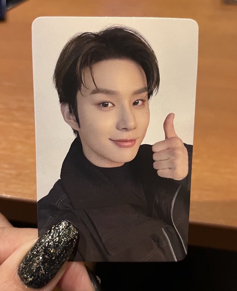 hc__375's tweet photo. NCT127 イリチル MOMENTUM モメンタム グッズ 会場特典 購入特典トレカ 購入特典

譲→ジョンウ

求→悠太

本日福岡手渡しでの交換希望です！
お気軽にお声掛けください。 https://t.co/jDxmb0bina