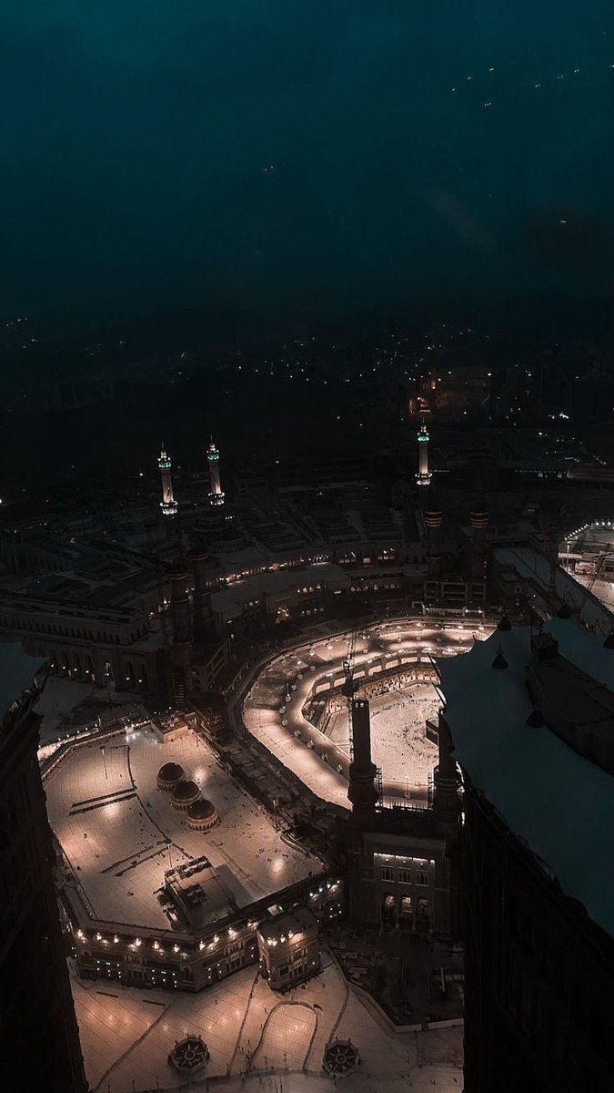 29 |رمضان🌙
اللهُم اجعلني ممن أقبَل تائباً عليك فقبلته وذلّ لهيبتكَ فأحببته ورفعته.. وسألكَ حاجته فأعطيته وإغنيته.. وشكى لك همَّه ففرجته وإسعدته.. واعترف لك بذنبه فسترتَه وغفرته ورحمته... 
#رمضان_2025