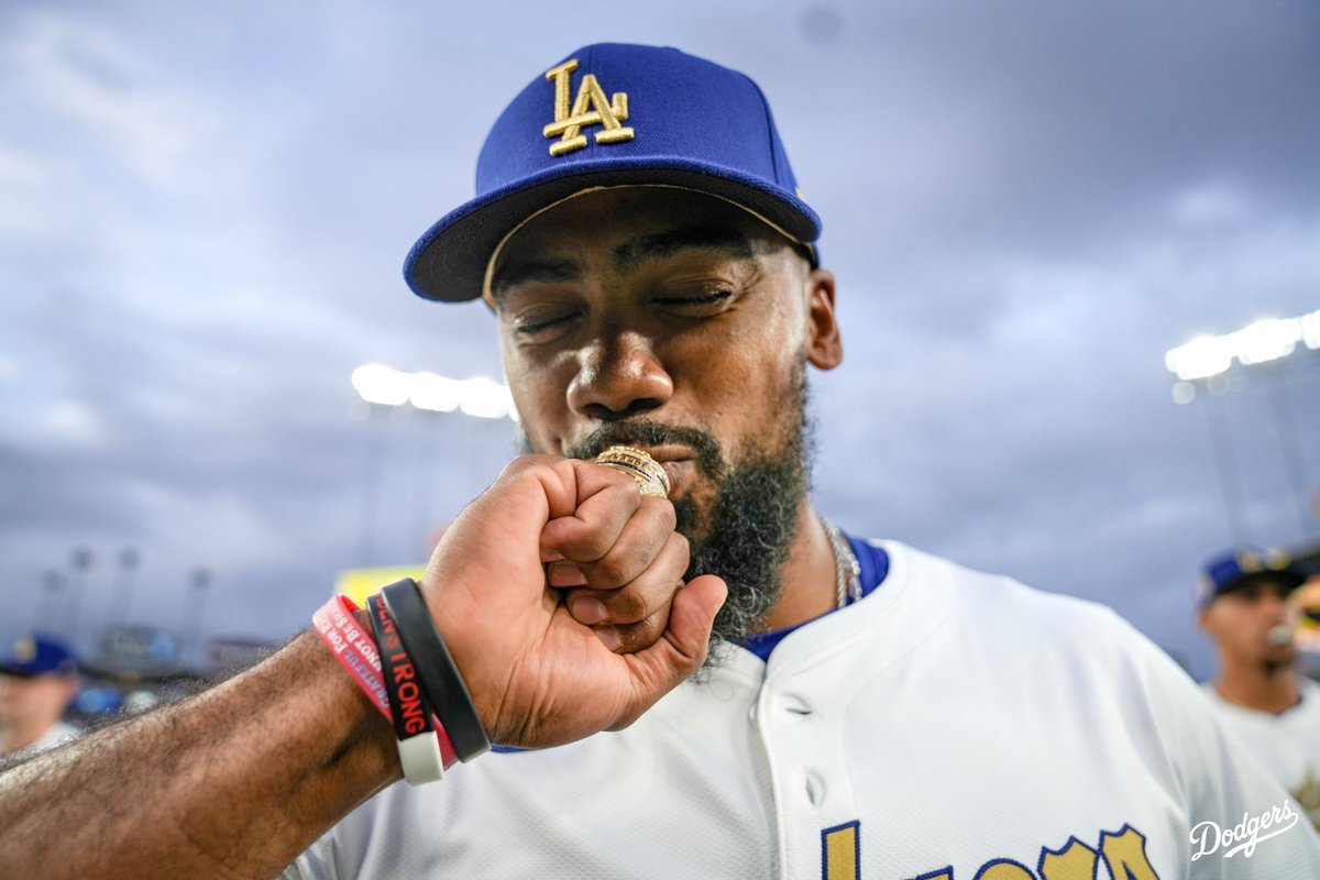 Los Angeles Dodgers tweet media