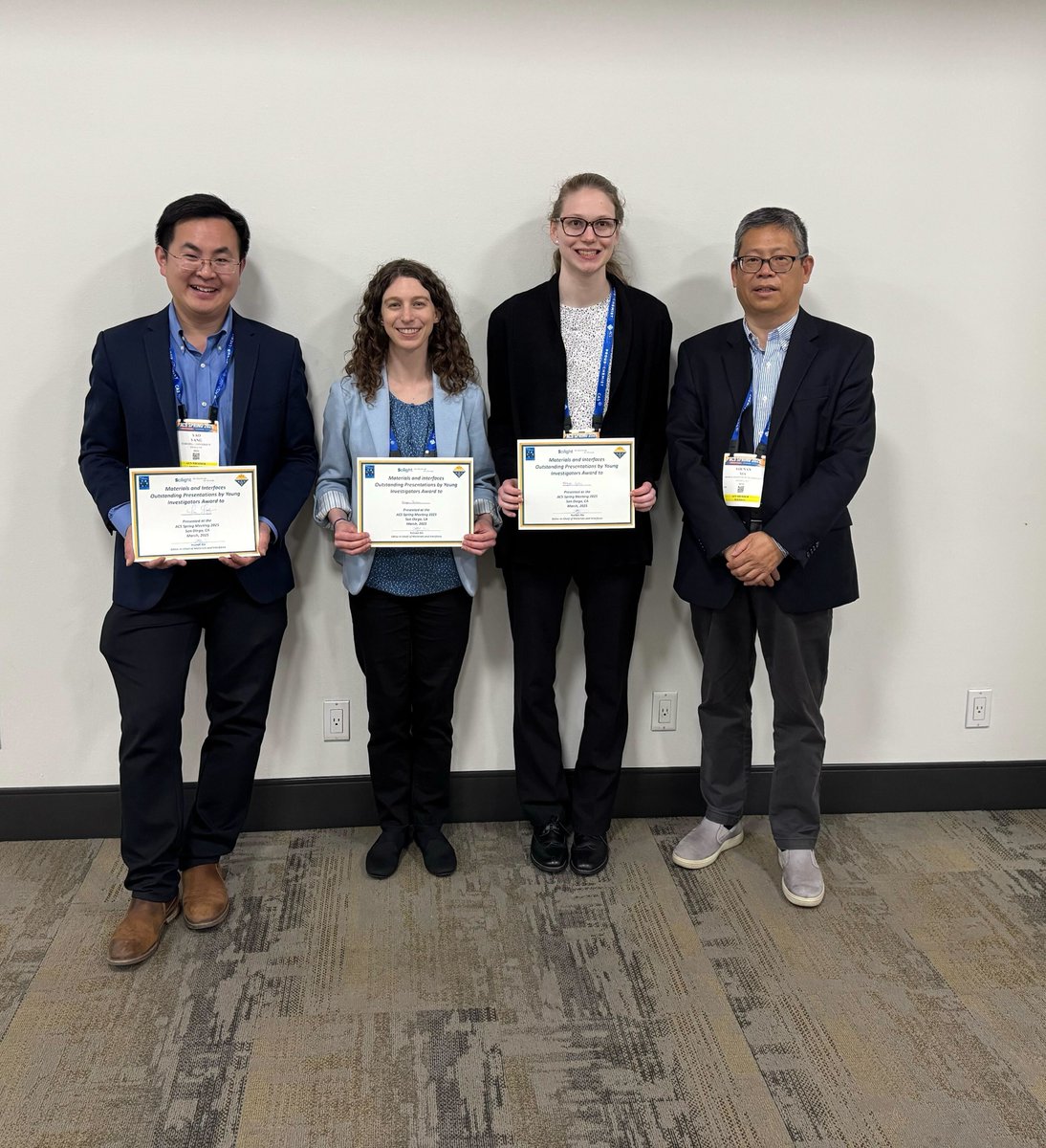 Yang Group @ Cornell (@yaoyang_cornell) on Twitter photo Congrats to our group for winning the Kavli Institute at Cornell Instrumentation Grant and to Prof. Yang for winning the Materials and Interfaces Outstanding Presentations by Young Investigators Award. Prof. Younan Xia, the chief editor of Materials and Interfaces, gave the award Congrats to our group for winning the Kavli Institute at Cornell Instrumentation Grant and to Prof. Yang for winning the Materials and Interfaces Outstanding Presentations by Young Investigators Award. Prof. Younan Xia, the chief editor of Materials and Interfaces, gave the award