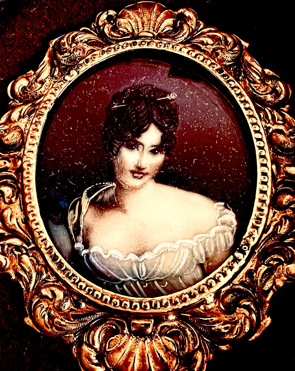 CatoCrane's tweet photo. Greetings #Collectors All ! - Miniature #Portraits are Age-Old #Collectable #Perennials &amp; Eagerly Sought by the New #Millennials - #Auction Soon at https://t.co/jte64Heiid @heswallmagazine  @shrewsmorris @chestertweetsuk @GreatArtandDes1 @japantimes @thesaleroom @EbayPremier #UK https://t.co/kLRKaANEjY