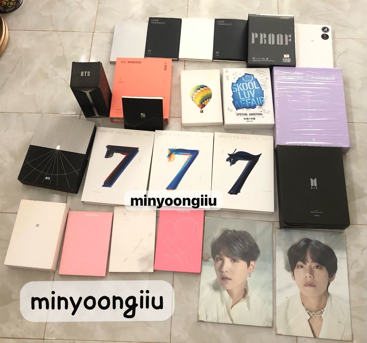 minyoongiiu's tweet photo. Hi Armys, jadi aju rencana mau jualin semua koleksi BTS akuu. 
ini bukan karena aku bukan Army lagi, tapi aku lagi BUC🥲🙏🏻 kalau koleksinya ini kirakira masih ada yang minat gak ya? 
#wts #zonauang #BTS https://t.co/KVkS1uXV7M