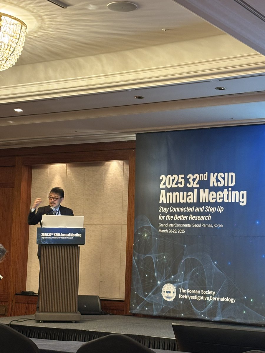 LDousset, MD, PhD (@douss_l) on Twitter photo Day 2 of #KSID Annual Meeting in Seoul.
So happy to see <a href="/shafiee_abbas/">Abbas Shafiee</a> ‘s publication mentioned by Prof. Mabanu Ohyama (Tokyo) during his talk on optimising materials for human hair follicle regeneration 🧠🧬✨
Great to see such impactful research getting the spotlight it Day 2 of #KSID Annual Meeting in Seoul.
So happy to see <a href="/shafiee_abbas/">Abbas Shafiee</a> ‘s publication mentioned by Prof. Mabanu Ohyama (Tokyo) during his talk on optimising materials for human hair follicle regeneration 🧠🧬✨
Great to see such impactful research getting the spotlight it
