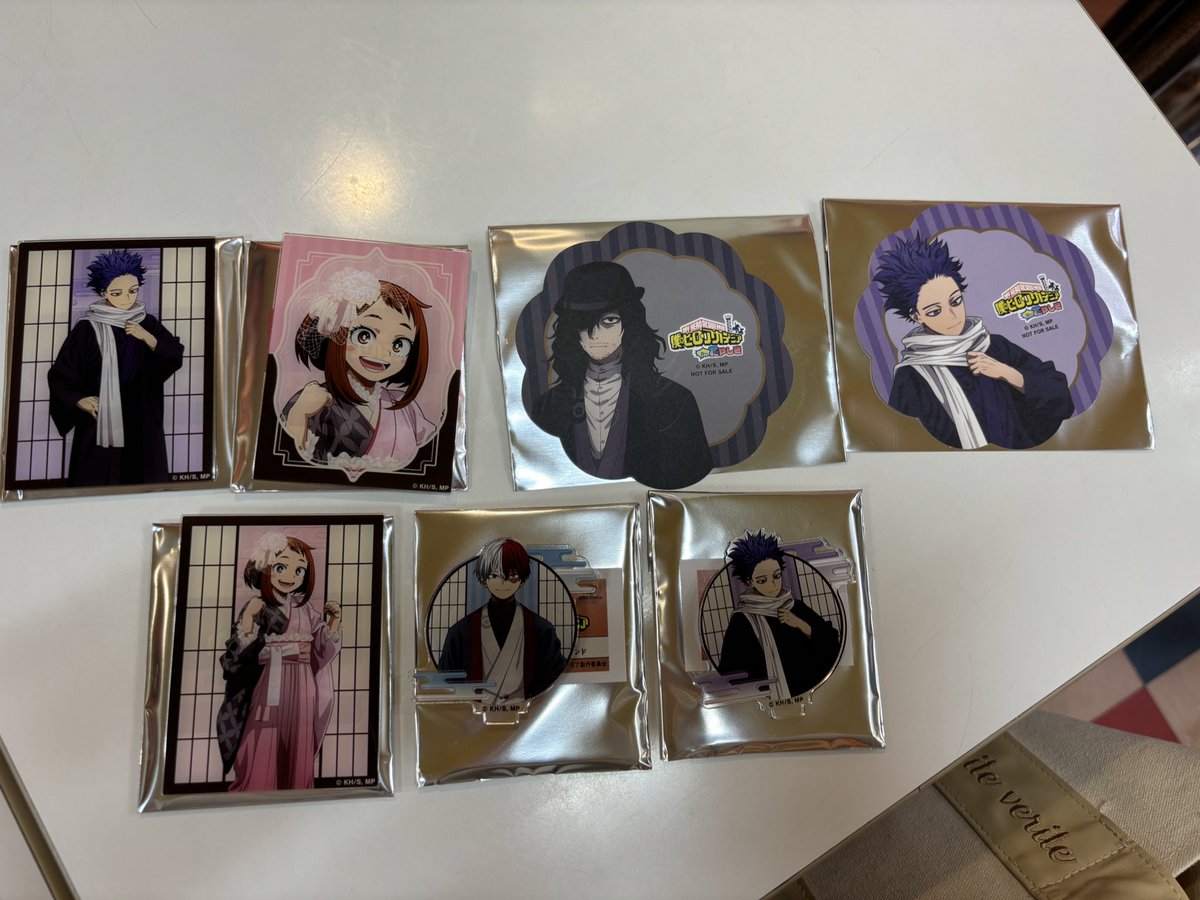 【交換/譲渡】
僕のヒーローアカデミア ヒロアカ 花やしき
アクリルスタンド アクリルカード

譲▷画像参照

求▷アクスタ￤爆豪、緑谷&gt;定価(+送料)
アクリルカード￤轟、緑谷&gt;定価(+送料)
コースター￤轟

本日現地手渡し&gt;郵送
出先のためIDカードなしです。
お気軽にお声掛けください！