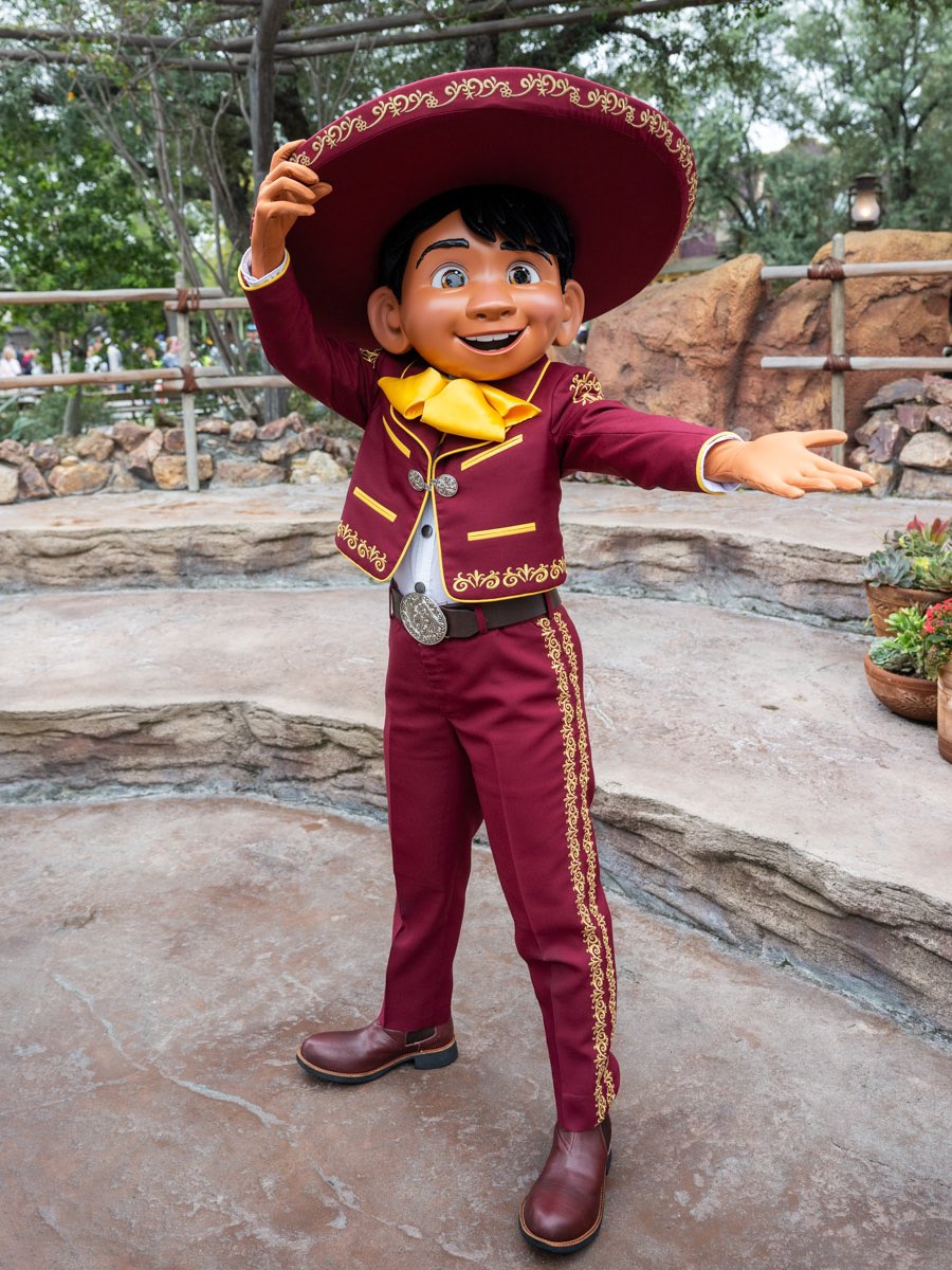 マンチェスター・ユナイテッド ジャージ 赤 ミゲルリメンバー・ミー ハロウィン マンチェスター・ユナイテッド ジャージ 赤 ミゲル リメンバー・ミー