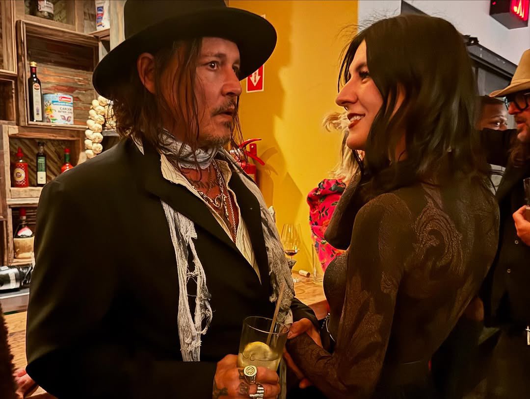 JerrieDepp's tweet photo. An unforgettable night at Carnegie Hall! 🎶

New photos of God Dad (#JohnnyDepp) w/ the legendary #PattiSmith, #JesseSmith and #AlisonMosshart backstage at ‘People Have the Power: A Celebration of Patti Smith’ on March 26, 2025. (Credits to lynngoldsmith’s IG) https://t.co/tPd5sTHTST