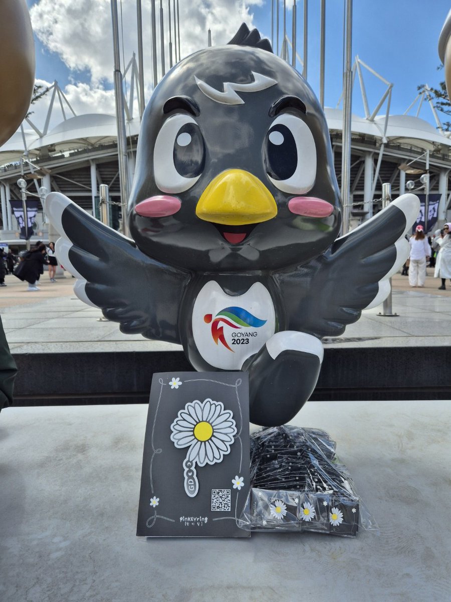 핀키링 tweet media