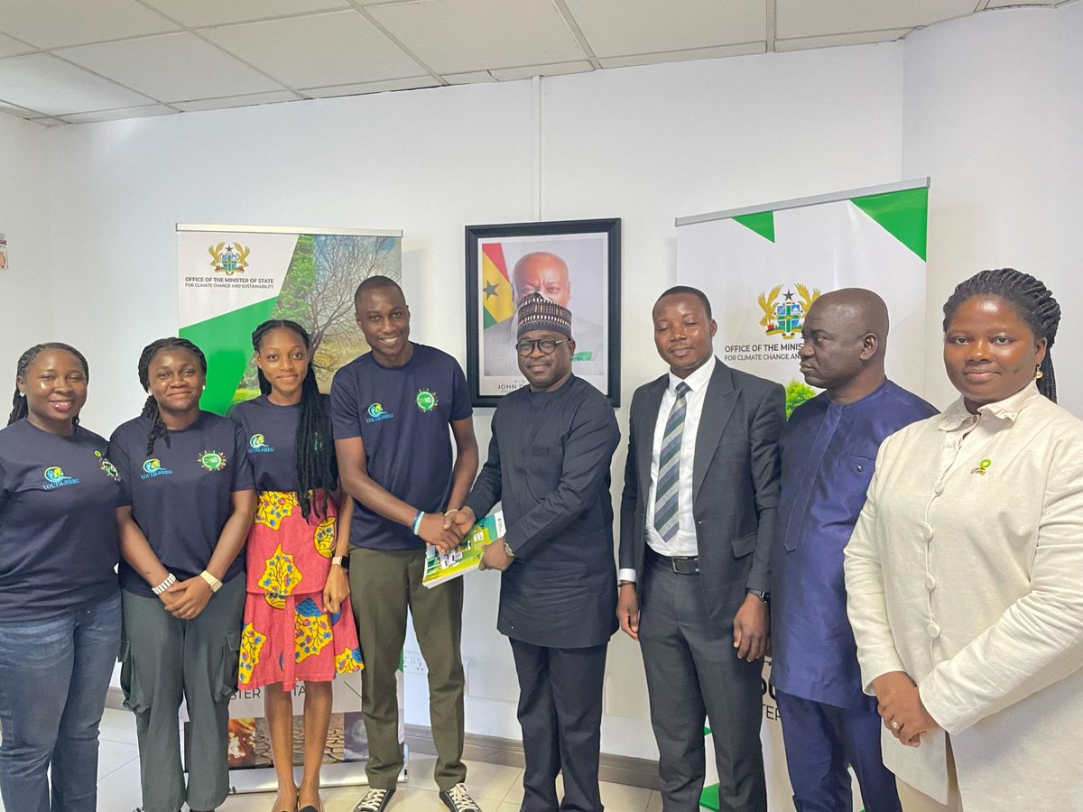 Team <a href="/SYNDGhana/">Strategic Youth Network For Development(SYND)</a> met with the Minister of State for Climate Change and Sustainability at the Office of the President to discuss ways of working together in promoting SYND's youth-driven solutions through climate action and green businesses. 

#YouthVoices #YouthPower #youth