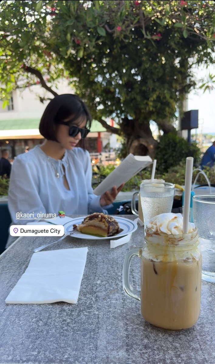 Napaka expensive naman yan mag basa ng libro. Nasa stage na talaga si kao sa mga tita looks
#KaoriOinuma /<a href="/kaori_oinuma/">Kaori Oinuma</a>