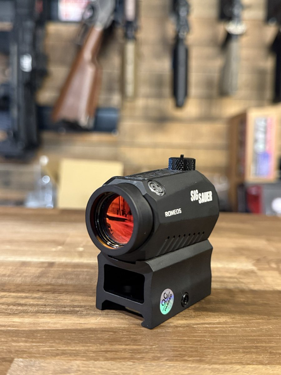 TRAILARMS's tweet photo. ROMEO5タイプの
ドットサイト入荷しました！

米国で大人気のSIGSAUERタイプのドットサイトです！

店頭にて販売中✨

#トレイルアームズ
#サバゲー
#ドットサイト
#SIGSAUER
#ロメオ5
#ROMEO5
#ホロサイト
#サバゲー https://t.co/yBMZzlguYE