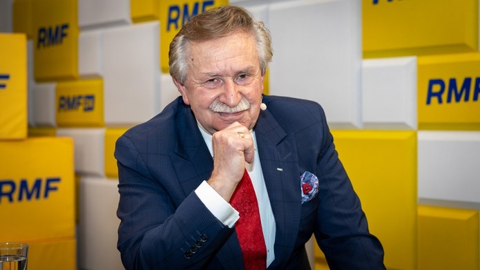 LadyInB43912586's tweet photo. P.Gen.@KomornickiLeon w #RMF24,u red.@KZiemiec :
"W trybie pilnym,trzeba odwiesić pobór do wojska.
Jeśli ktoś uderzyłby w nas,to w mojej ocenie,po miesiącu WP straci zdolności.
Zagrożenie ataku🇷🇺na kraje bałt. możliwe i może nastąpić już na pocz.przyszł.roku"
Posłuchajcie. https://t.co/IvAZZMA18k
