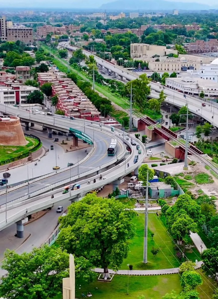 afridi_kam87453's tweet image. Beautiful Peshawar❤️

#Peshawar #peshawarcity #PeshawarCityofFlowers