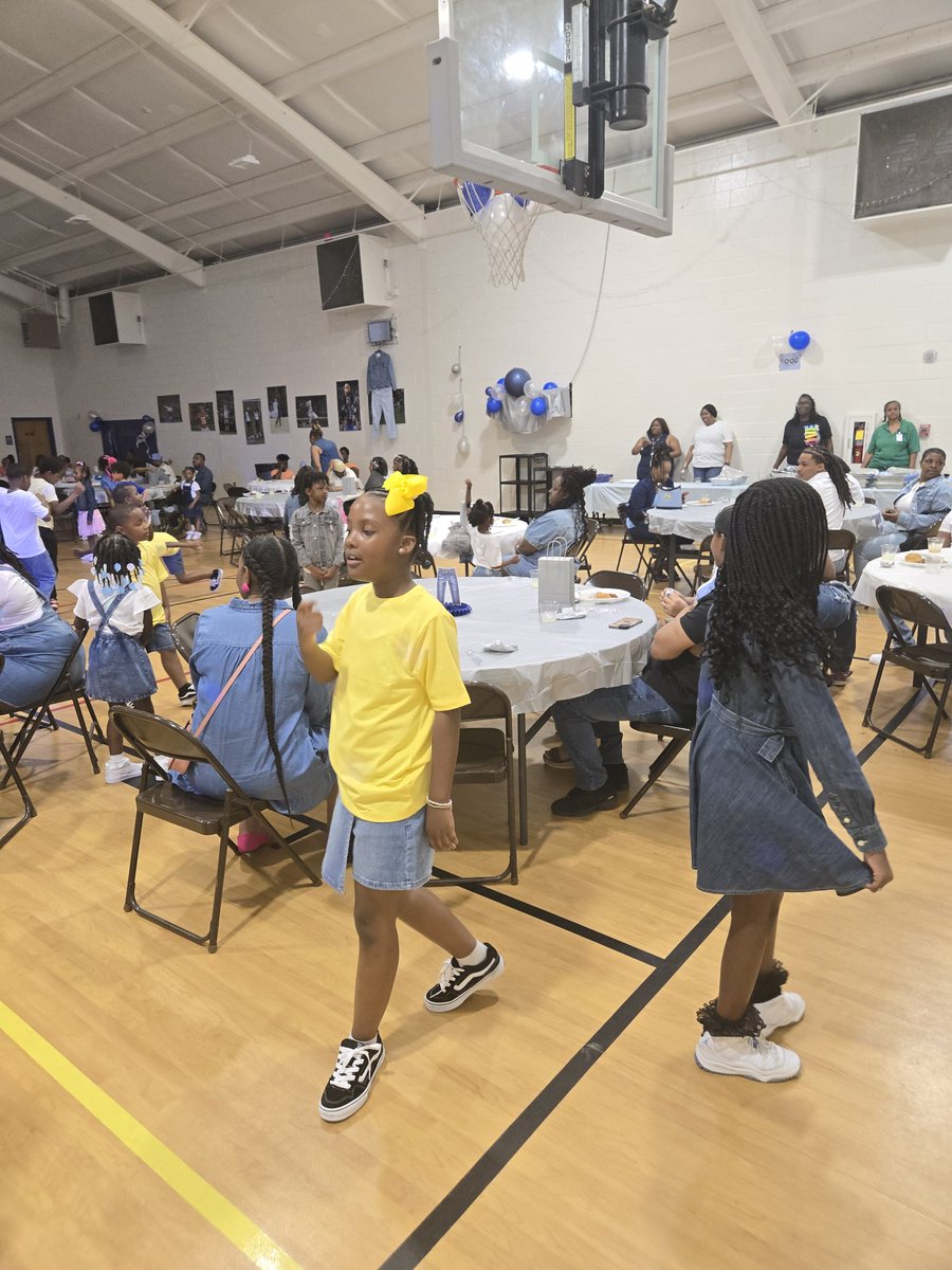 Anne Street Elementary.. first Spring Fling..Denim and Bling was amazing..