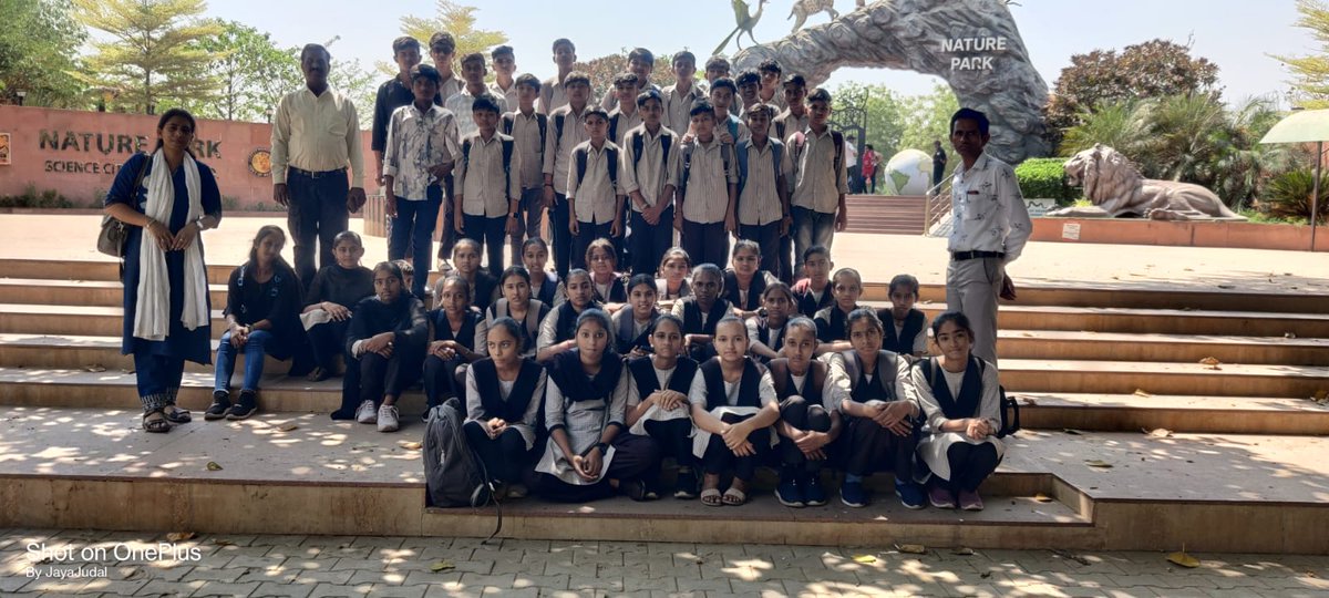 drkalamcsckheda's tweet image. &quot;Students of Maruti Nesh High School, Thasra Taluka, visited Science City Ahmedabad, exploring various galleries and gaining valuable scientific insights. A great initiative to inspire young minds! #ScienceEducation #STEMLearning&quot;