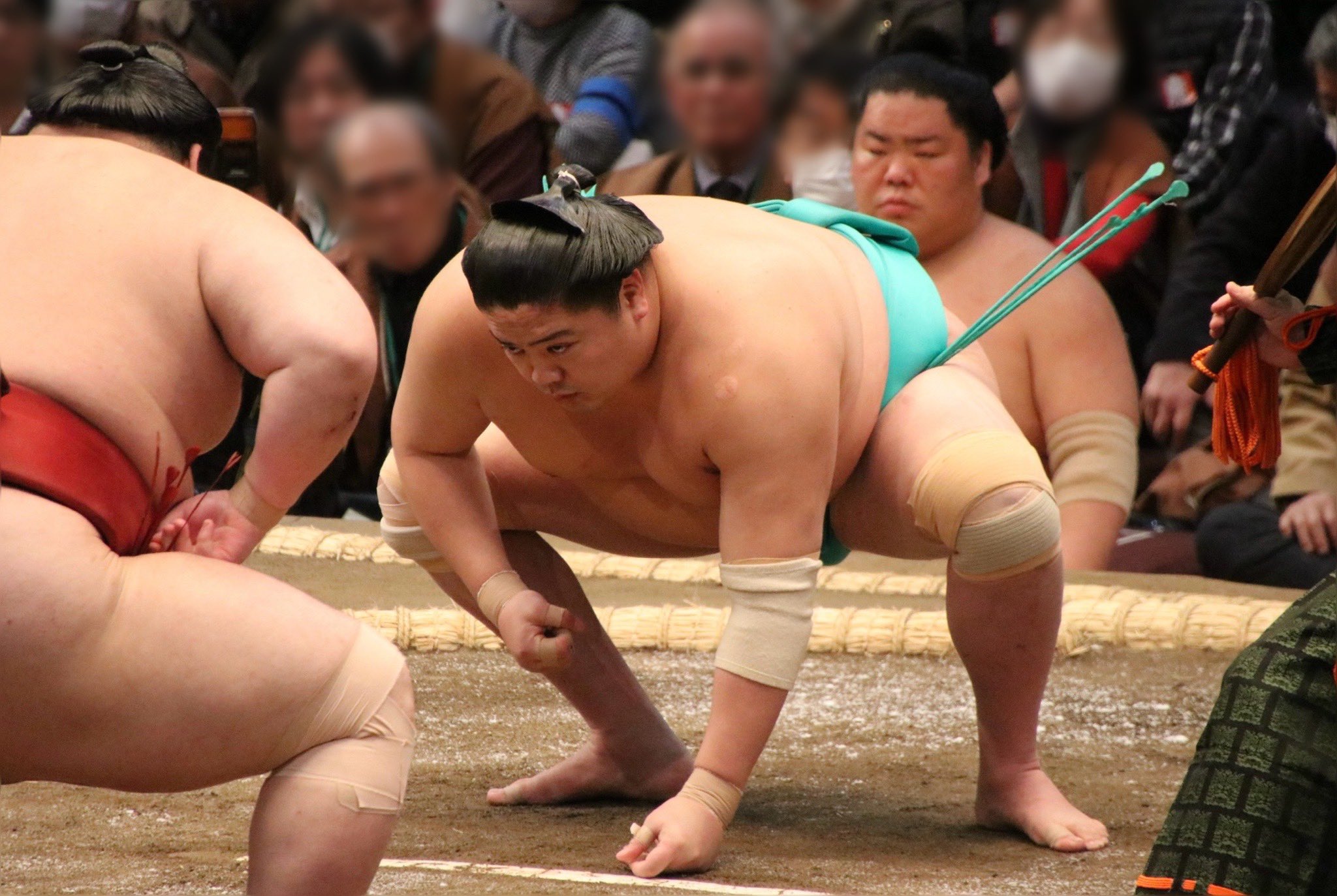 ミカミです。尊富士 伯桜鵬 2点 大相撲 伯桜鵬ー霧島＜令和7年五月場所・14日目＞SUMO - YouTube