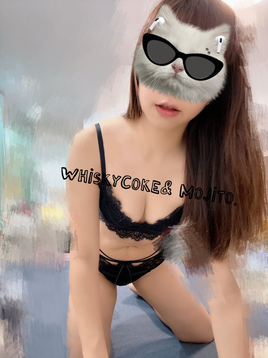 微距離戀愛
總是搭不上時間的兩個人
最近考慮來徵單男
但這小學生身材有人愛嗎？🤔

#單男 
#單男付費約會 
#夫妻情侶聯誼