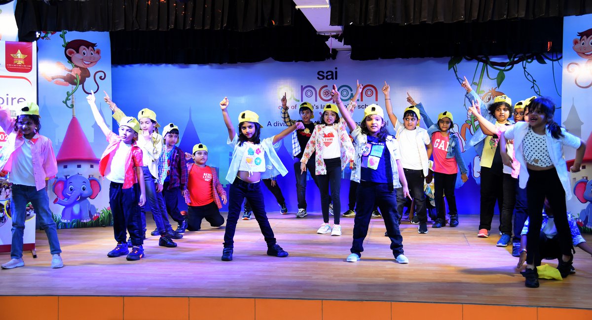 SAI_Edu_In's tweet photo. The evening kicked off with an energetic flash mob, setting the stage for a celebration of creativity and learning. From Hidden Gems (Nursery-KG) to Skyward Seekers (Class VI-VIII), every performance reflected confidence and growth.
#TransformingLearning https://t.co/GFf6spk2DF