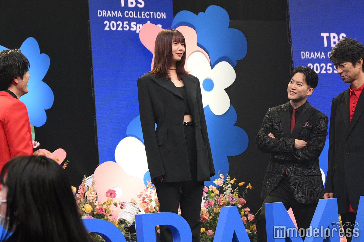 modelpress's tweet photo. 【TBS DRAMA COLLECTION 2025 Spring】

上白石萌歌、撮影現場は「実家のような空気」🏘️

間宮祥太朗「お姉ちゃんもいるってこと？」

🔻さらに写真を見る
https://t.co/SteNE4AyXf

📺️「#イグナイト -法の無法者-」
間宮祥太朗、上白石萌歌、三山凌輝、仲村トオル

#TBSドラコレ @ignite_tbs https://t.co/TiR2XtmAJe